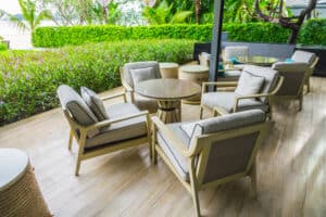 Round Patio Tables